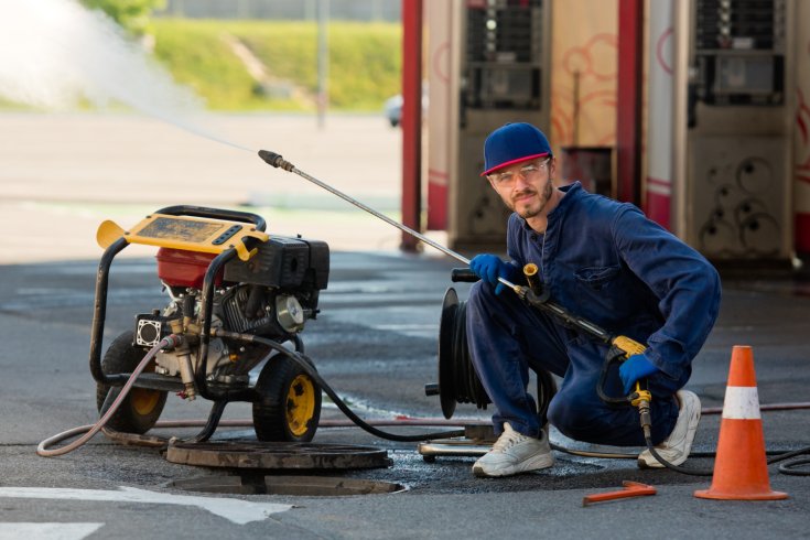 Why Realtors Recommend Trenchless Sewer Inspections Before Selling a Home